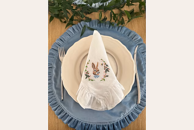 Serwetka haftowana-Easter Bunny